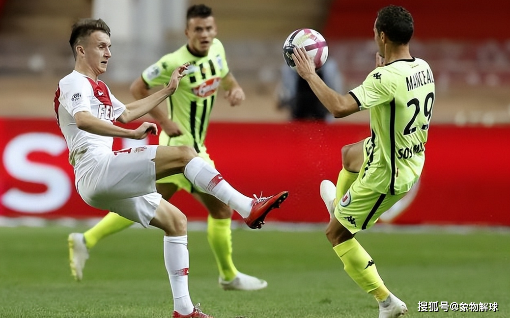 今夜法国杯传出新动向，里昂调整名单，管理层表态：媒体盛赞，球探报告显示潜力 -泛亚电竞